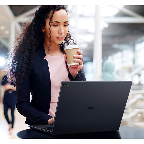 Ноутбук/ ASUS B5604CMA-QY0238 16"(2560x1600 (матовый) WVA)/Intel Core Ultra 5 125U(1.3Ghz)/16384Mb/512PCISSDGb/noDVD/Int:Shared/Cam/BT/WiFi/63WHr/war