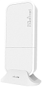 Точка доступа MikroTik wAP 60G with Phase array 60 degree 60GHz antenna, 802.11ad wireless, 716MHz CPU, 256MB RAM, 1x Gigabit LAN, POE, PSU, outdoor e