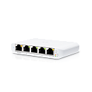 Коммутатор/ Compact, 5-port, Layer 2 switch that can be powered with PoE or a 5V USB-C adapter