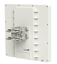 Точка доступа MikroTik QRT 5 with 24dbi 5GHz antenna, High Gain Dual Chain 802.11an wireless, 600MHz, 64MB RAM, 1xGigabit LAN, POE, PSU, pole mount, R