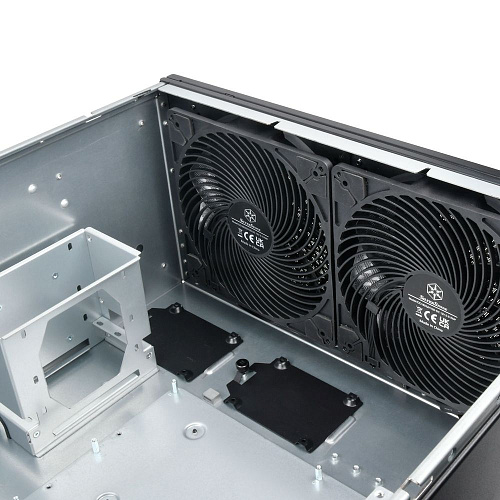 Корпус Silverstone SST-RM51