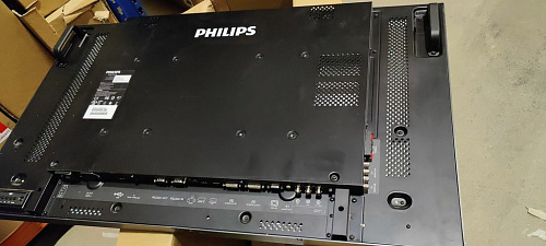 LED панель Philips 42" BDL4271VL/00